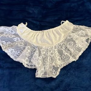 Ivory lace flutter panty sleep shorts side buttons vintage lingerie stretch